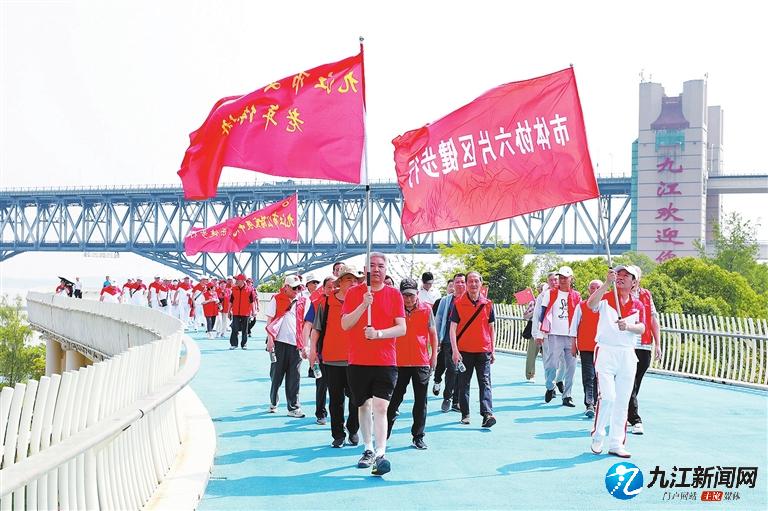 8f9abe78d04715794ff66508cdd1fb85_xywb0531002_001_01_s.jpg
