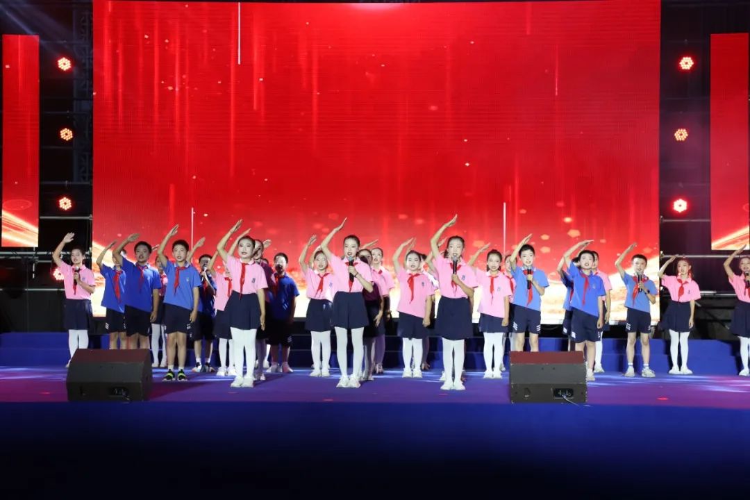 我喜欢红色.JPG