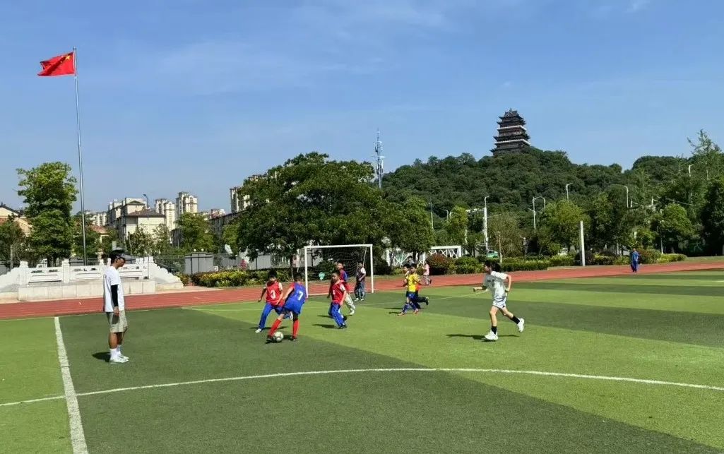 三年级2.jpg
