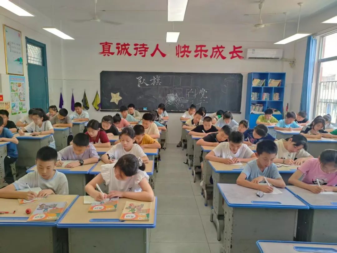 班级1.jpg