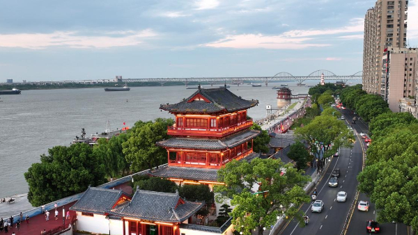 江风习习 好乘凉
