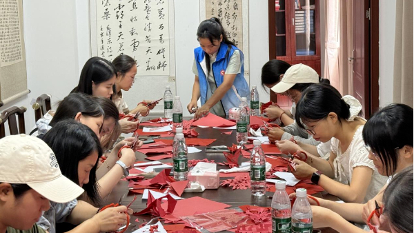 江西省“四个100”文化导师走进瑞昌市