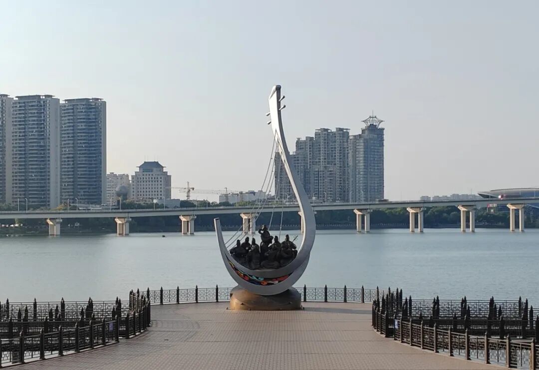 乐天圣境.jpg